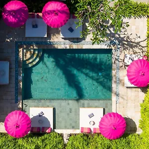 Pinkprivate - For Cool Adults Only Couette-café Sanur